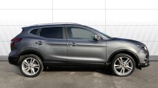 Nissan Qashqai 1.3 DiG-T N-Motion 5dr Petrol Hatchback